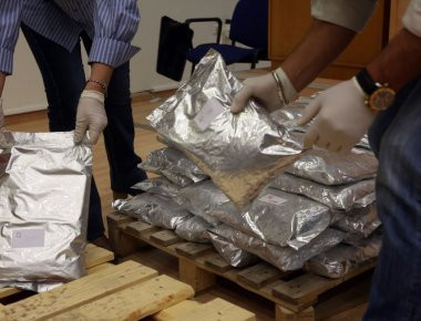 Κολομβιανά καρτέλ: Αυτά είναι τα σύμβολα που χρησιμοποιούν για τη διακίνηση κοκαϊνης (φωτό)